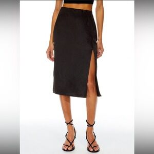 Aritzia Babaton Eames Skirt